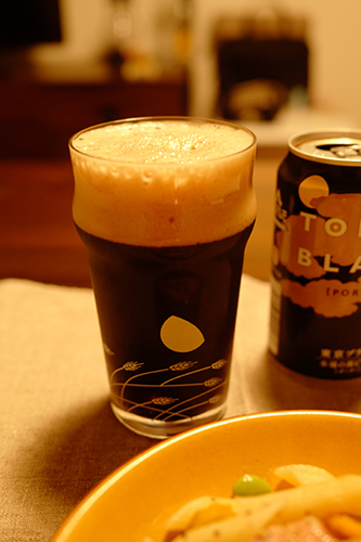 「TOKYO BLACK」（黒ビール）