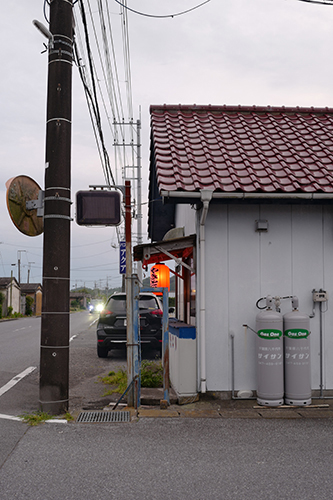 焼き鳥屋さんの灯り