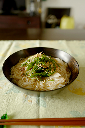 冷や汁でお素麺